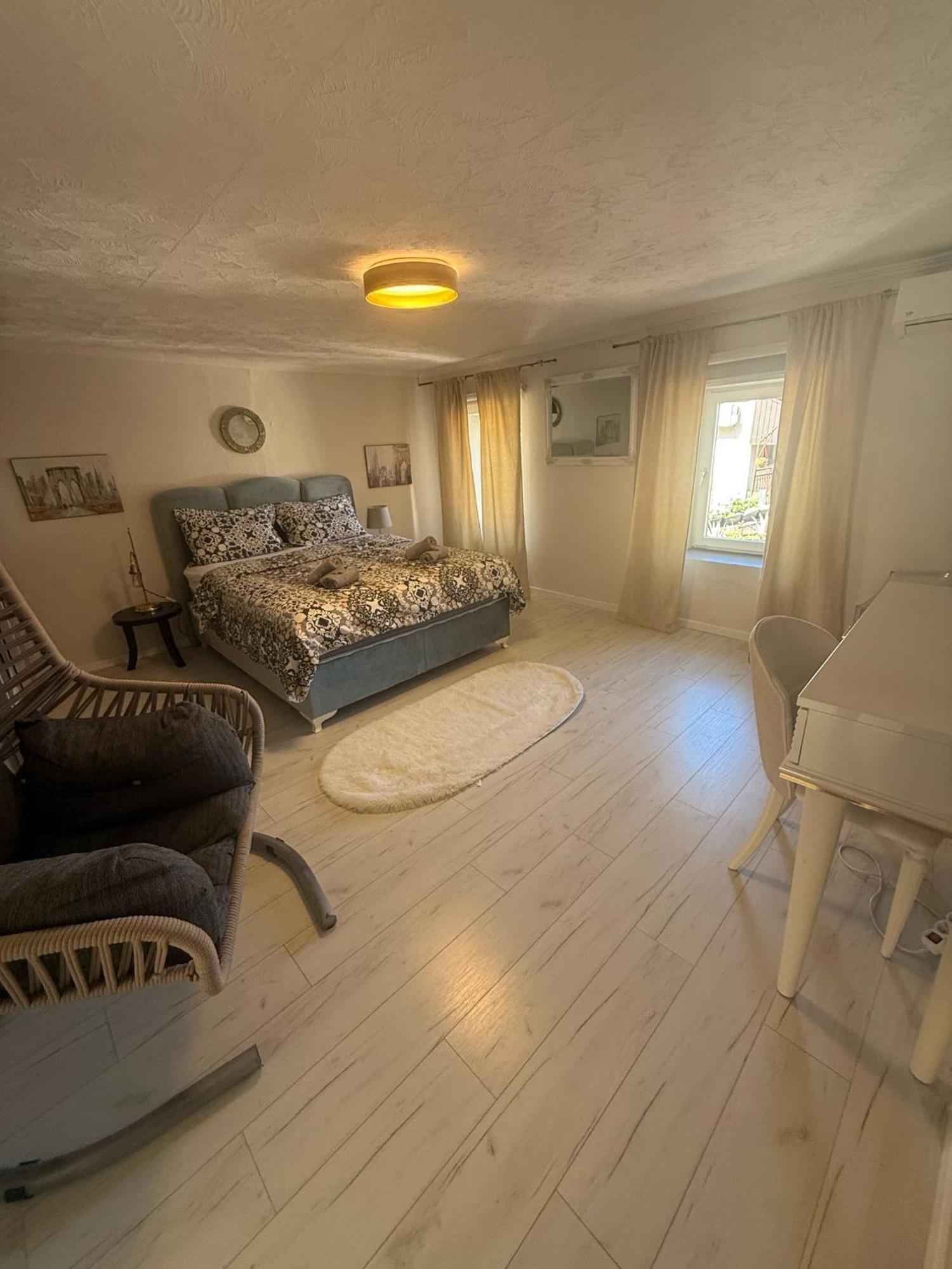 Apartment With Garden Hanja Mostar Room photo
