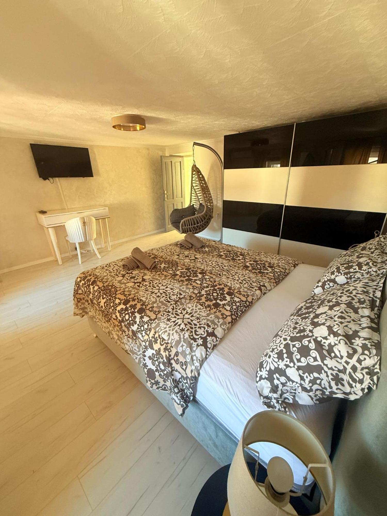 Apartment With Garden Hanja Mostar Room photo